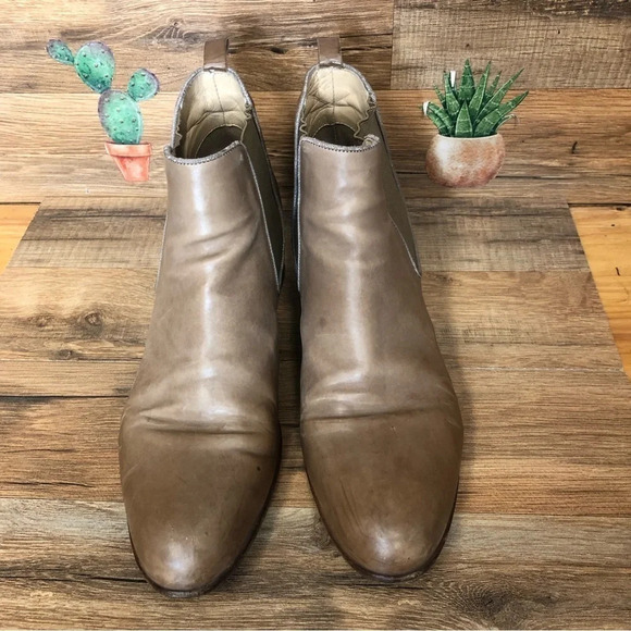 Satore taupe Chelsea ankle boots Italian leather - Picture 8 of 10